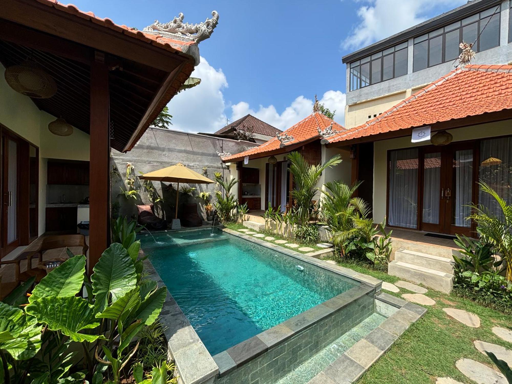 Cempaka Kembar Guest House Ubud Esterno foto