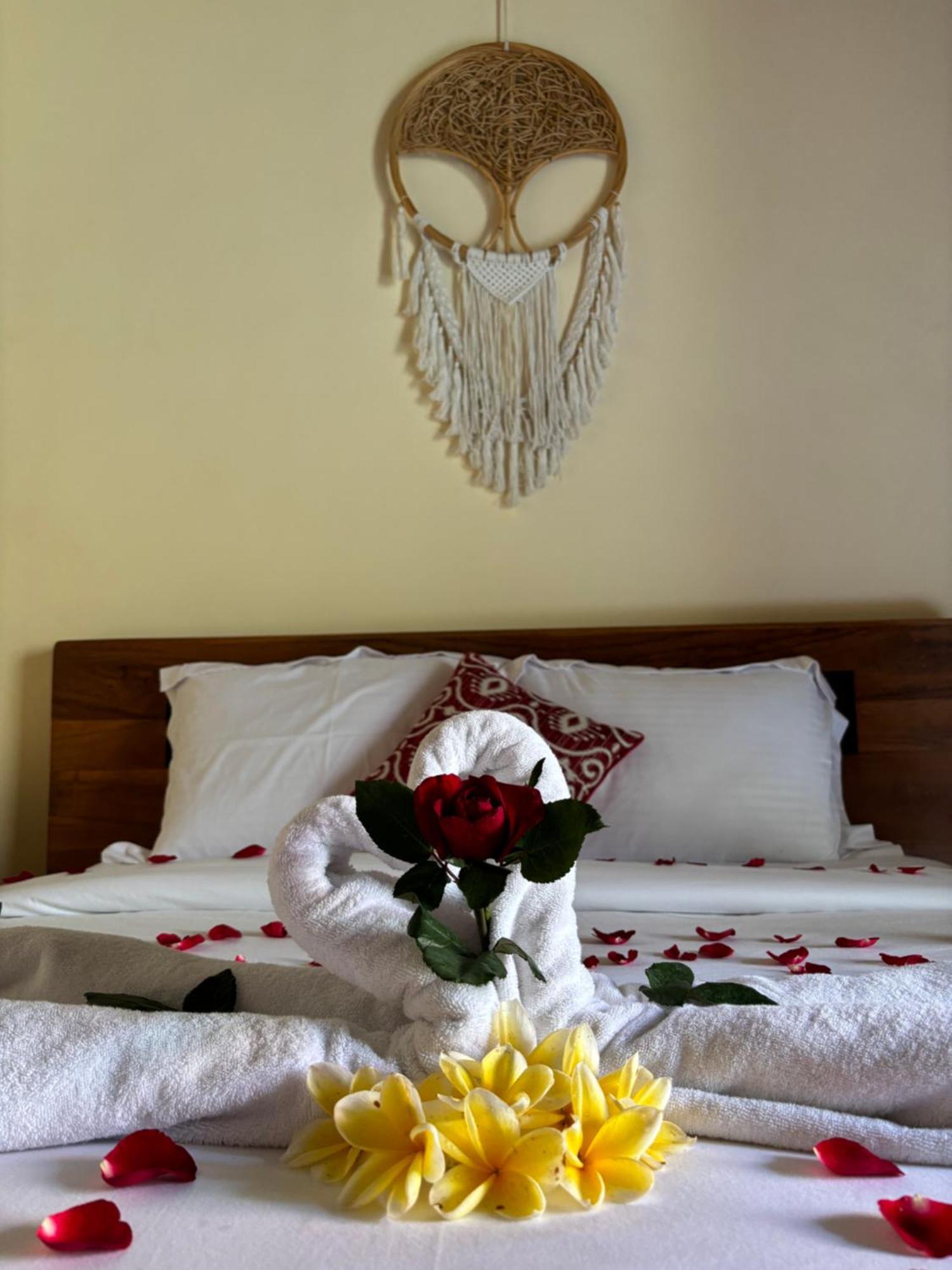 Cempaka Kembar Guest House Ubud Esterno foto