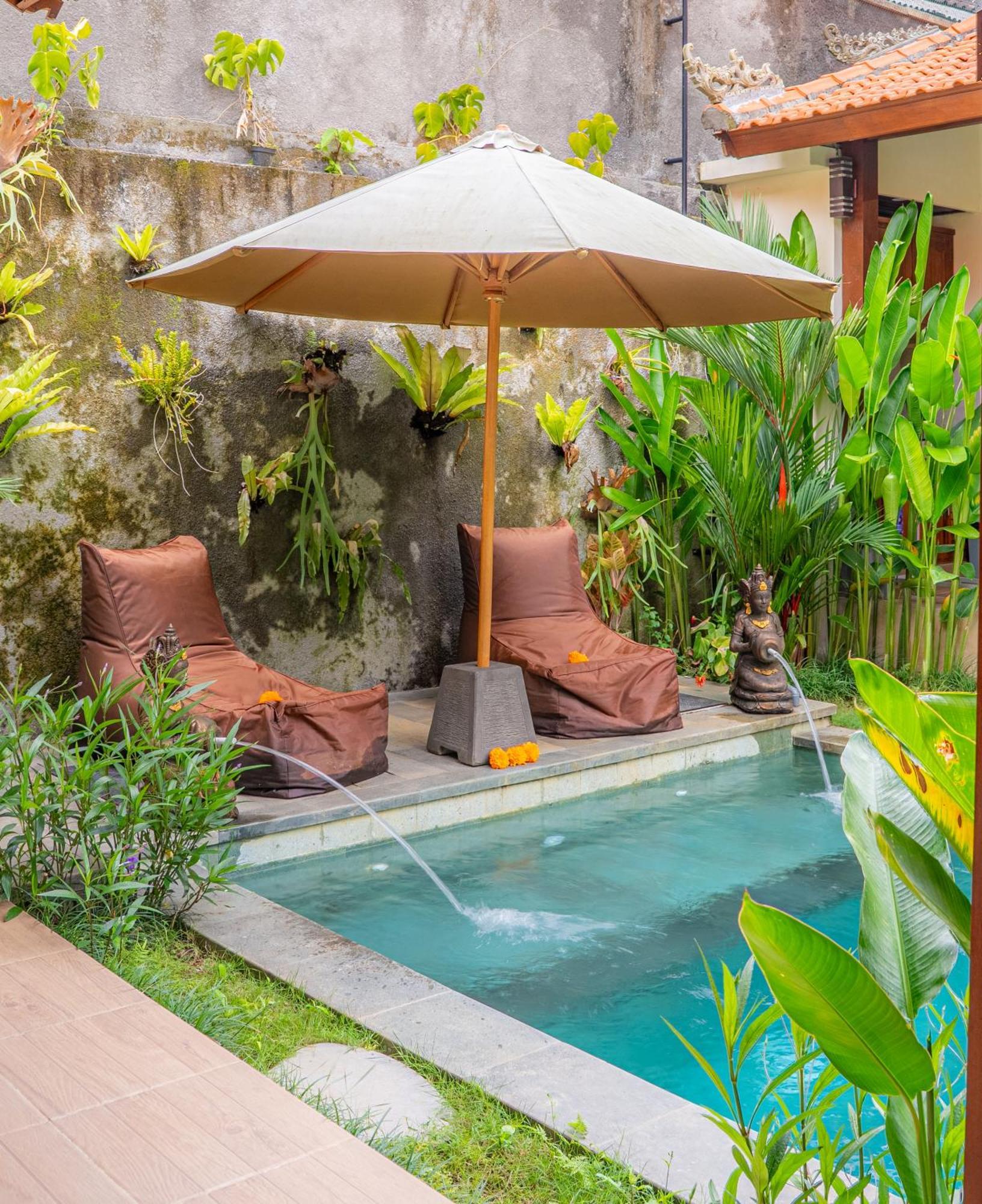 Cempaka Kembar Guest House Ubud Esterno foto